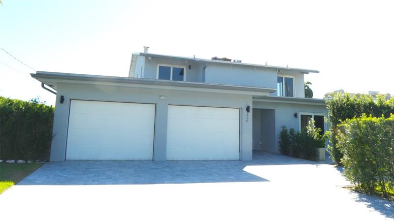 Image 4 of 57 For 600 Victoria Ter