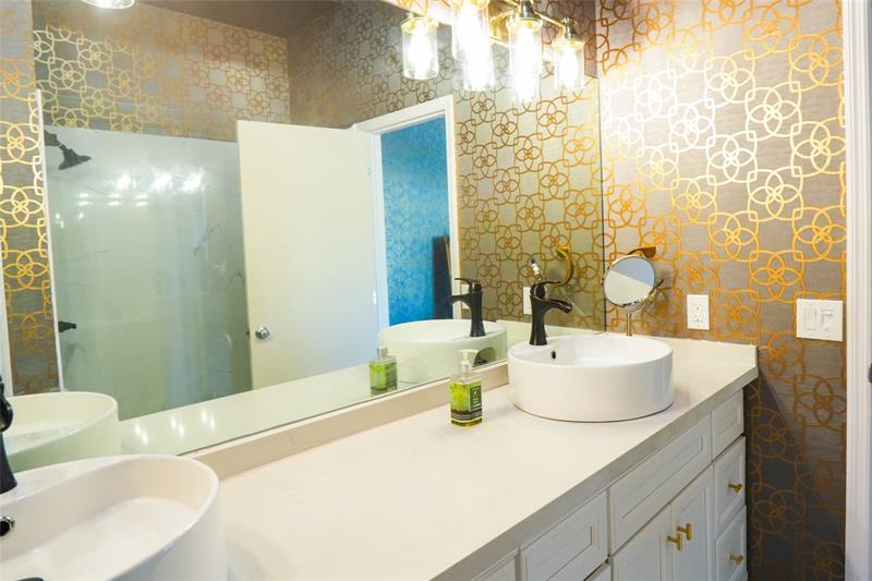 Image 49 of 57 For 600 Victoria Ter