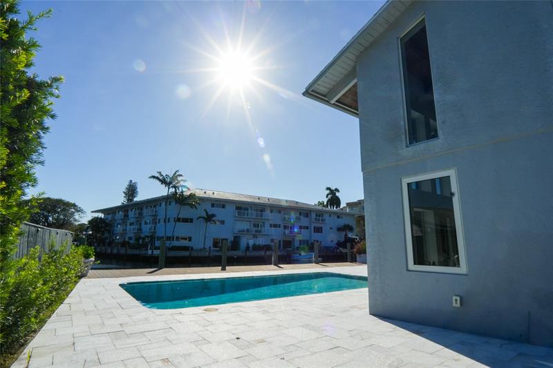 Image 55 of 57 For 600 Victoria Ter