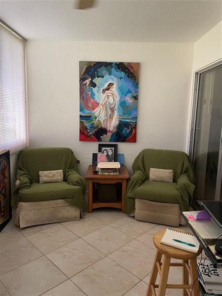 Image 12 of 14 For 2002 Lyndhurst H  2002