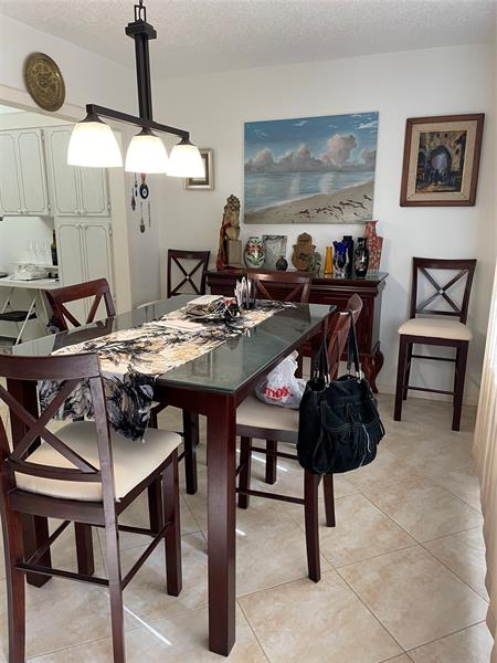 Image 5 of 14 For 2002 Lyndhurst H  2002