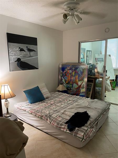 Image 6 of 14 For 2002 Lyndhurst H  2002