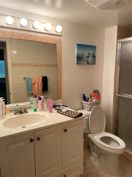 Image 8 of 14 For 2002 Lyndhurst H  2002