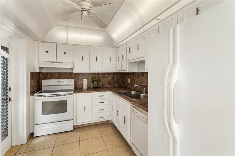 Image 10 of 27 For 4090 42nd Ave  309