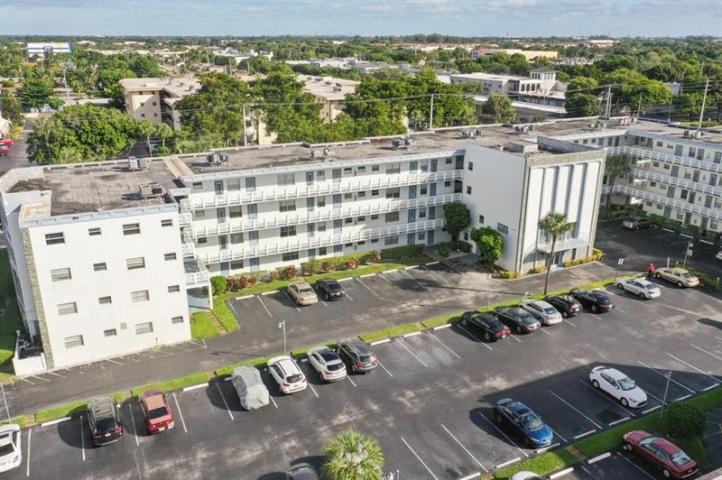 Image 23 of 27 For 4090 42nd Ave  309