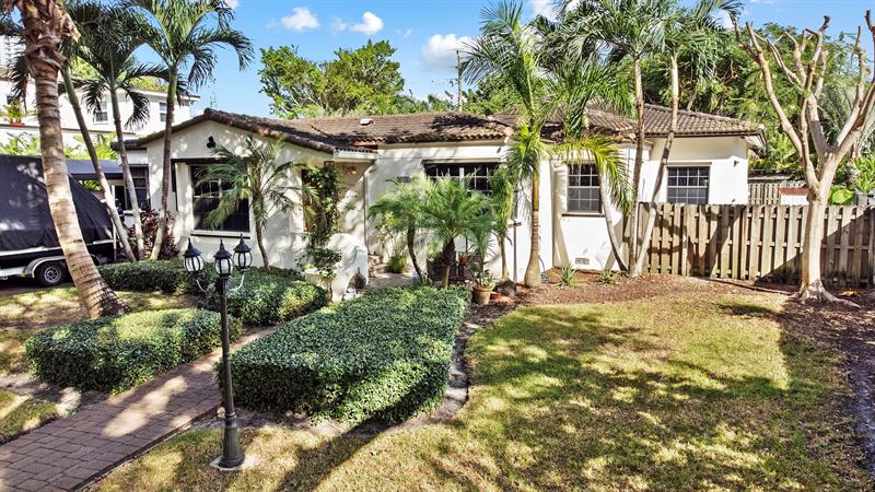 Details for 1551 Monroe St, Hollywood, FL 33020