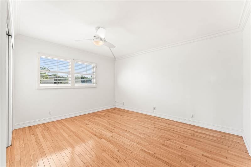 Image 14 of 30 For 750 Spanish River Blvd  1010