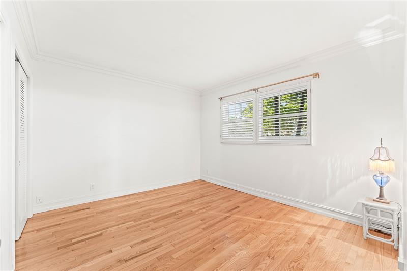 Image 17 of 30 For 750 Spanish River Blvd  1010