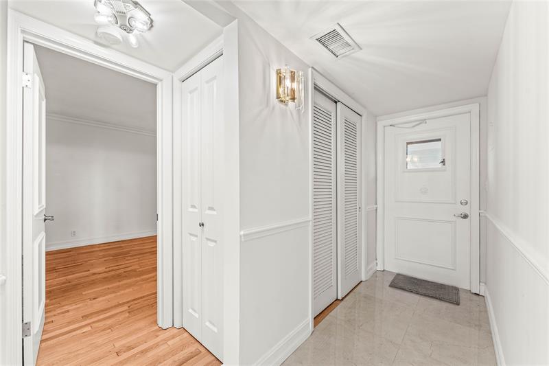 Image 3 of 30 For 750 Spanish River Blvd  1010