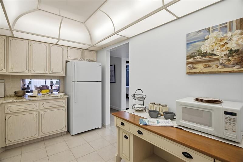 Image 15 of 44 For 2991 46 Avenue  410