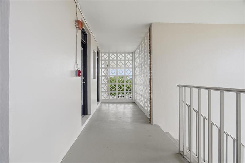 Image 28 of 44 For 2991 46 Avenue  410