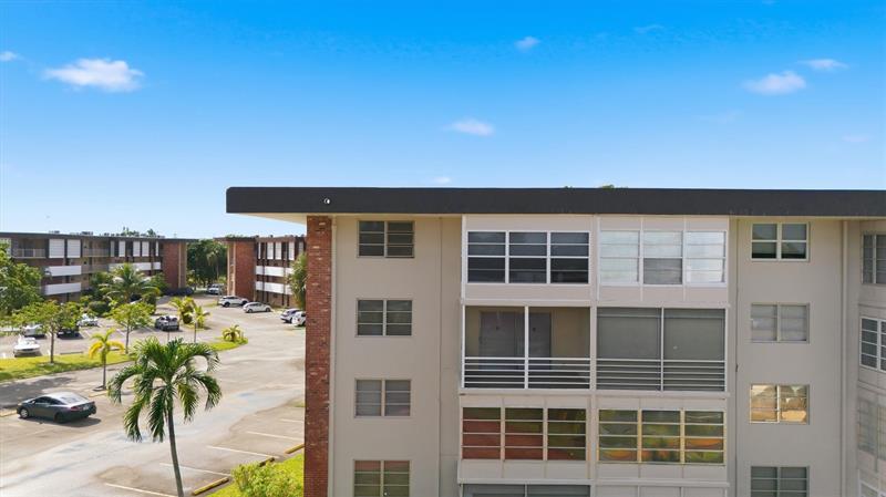 Image 31 of 44 For 2991 46 Avenue  410