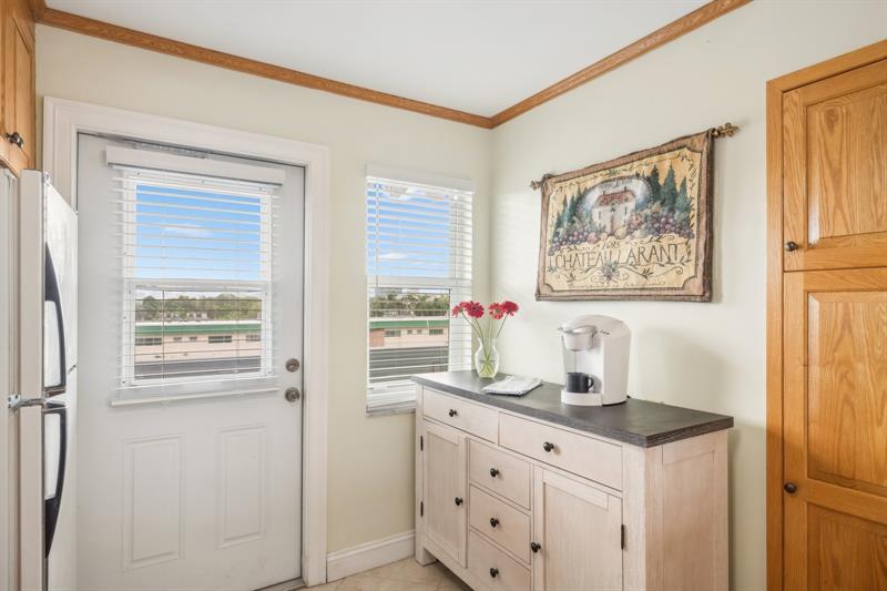 Image 11 of 20 For 1445 Atlantic Shores Blvd  509