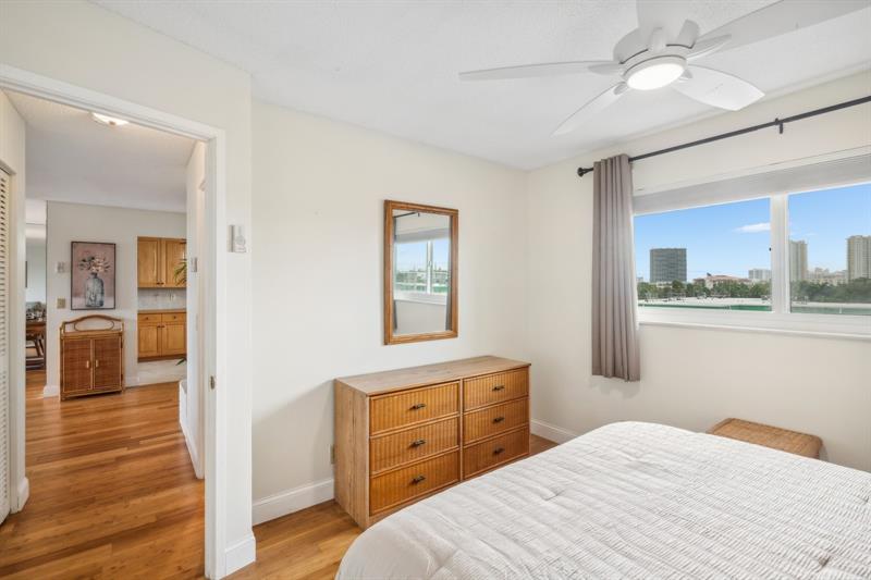 Image 14 of 20 For 1445 Atlantic Shores Blvd  509