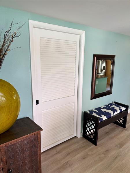 Image 14 of 27 For 9940 Ocean Dr  501