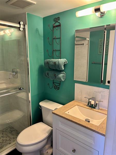 Image 18 of 27 For 9940 Ocean Dr  501