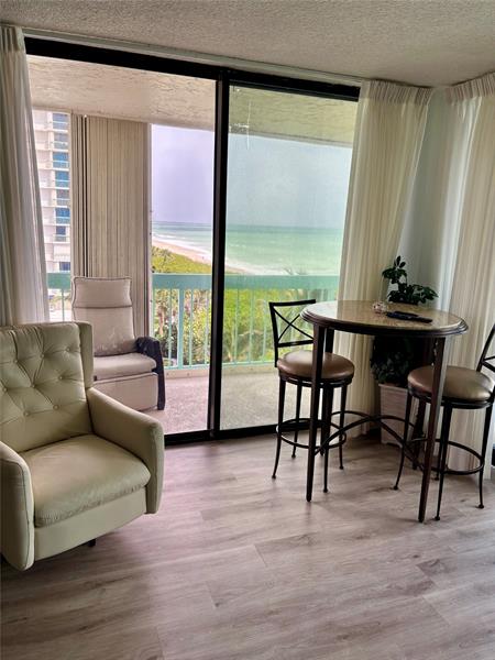 Image 23 of 27 For 9940 Ocean Dr  501