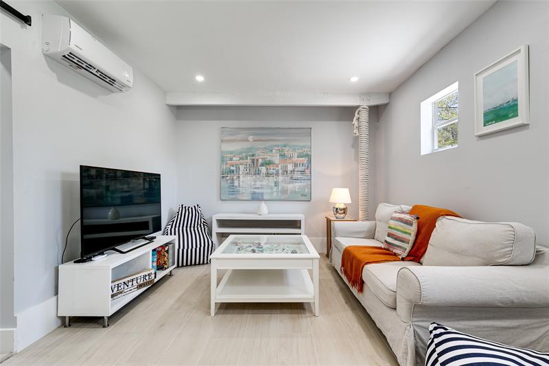 Image 27 of 35 For 1704 4th Ct  