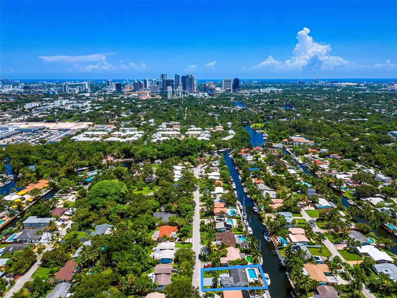 Image 3 of 35 For 1704 4th Ct  