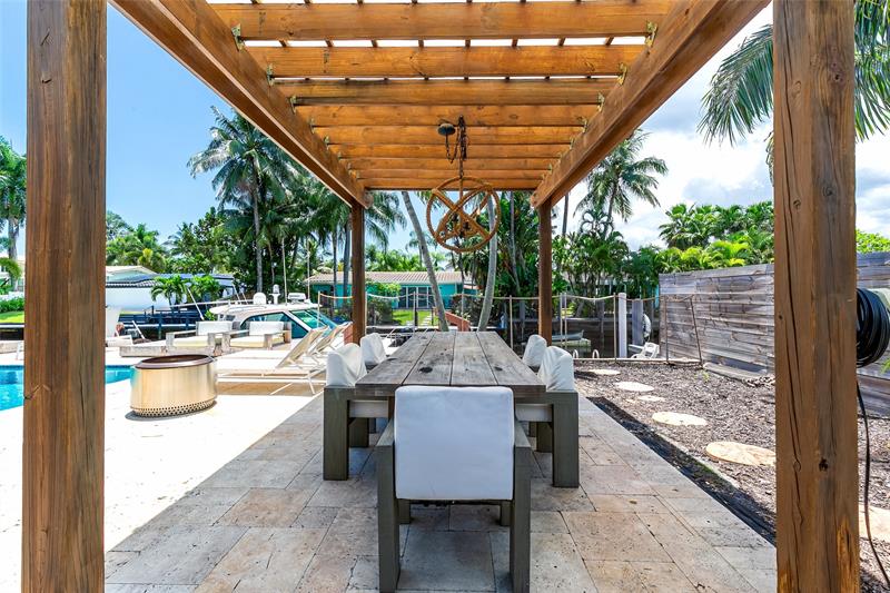 Image 32 of 35 For 1704 4th Ct  