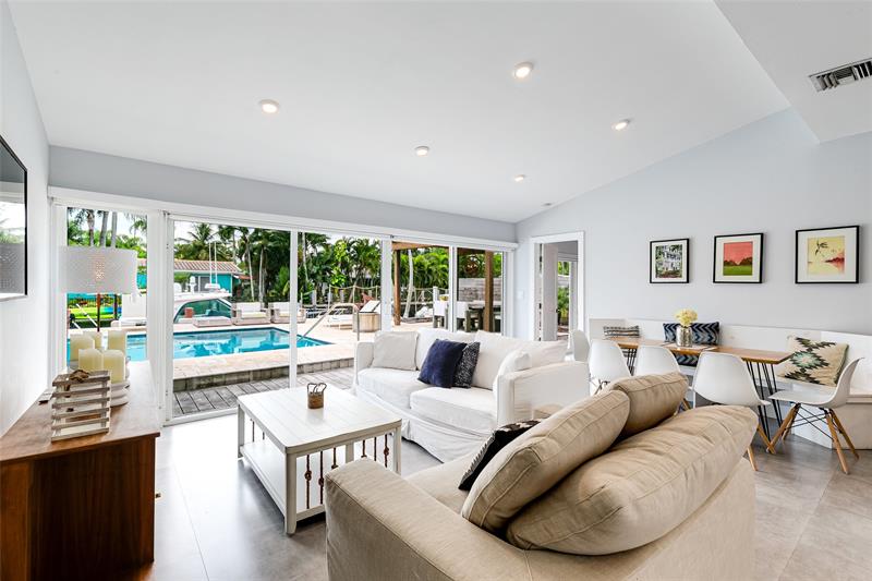 Image 6 of 35 For 1704 4th Ct  