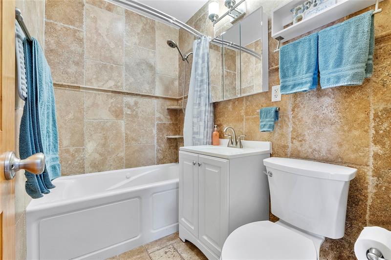 Image 29 of 65 For 731 4th Ave  