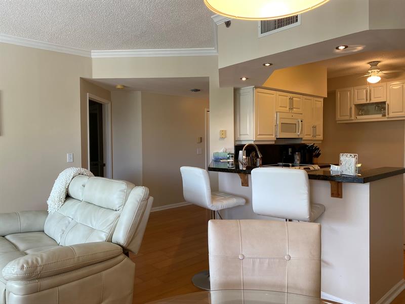 Image 15 of 30 For 3205 184th St  9303