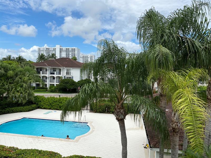 Image 19 of 30 For 3205 184th St  9303