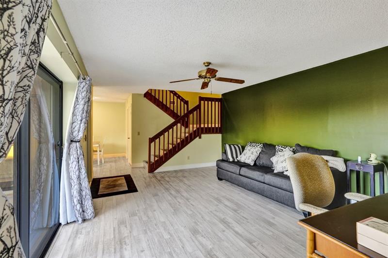 Image 12 of 95 For 8339 Coral Cir  8339