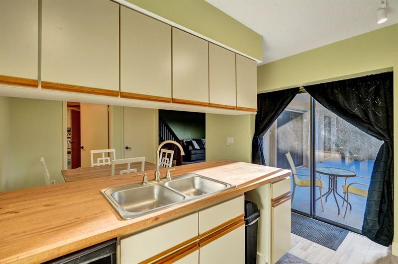 Image 27 of 95 For 8339 Coral Cir  8339