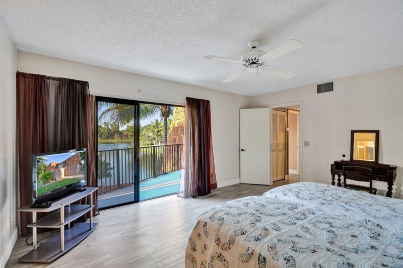 Image 47 of 95 For 8339 Coral Cir  8339