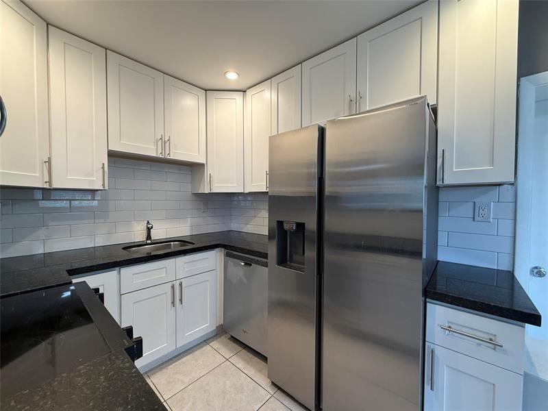 Image 10 of 27 For 530 34th Ct  1