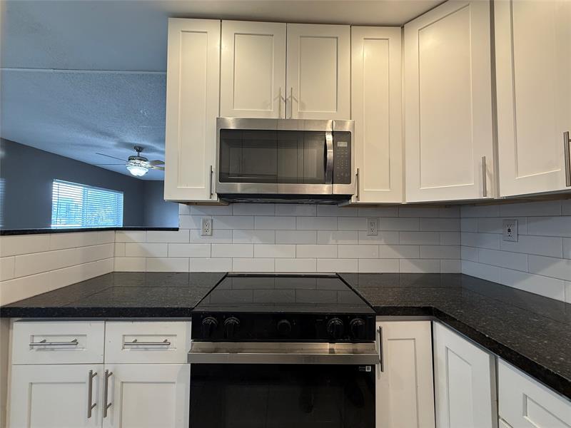 Image 11 of 27 For 530 34th Ct  1