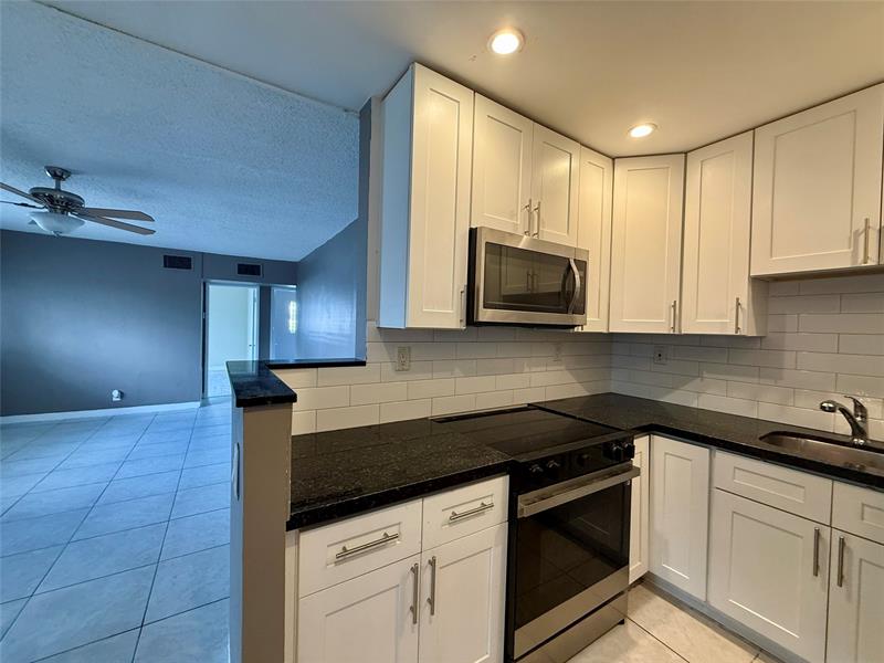 Image 12 of 27 For 530 34th Ct  1