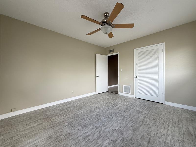 Image 14 of 27 For 530 34th Ct  1