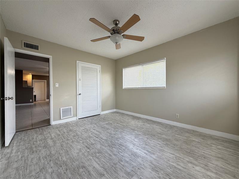 Image 15 of 27 For 530 34th Ct  1