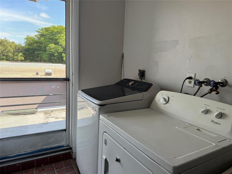 Image 17 of 27 For 530 34th Ct  1