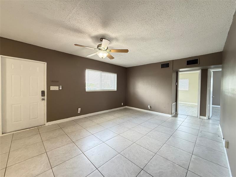 Image 7 of 27 For 530 34th Ct  1