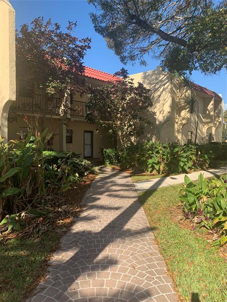 Details for 2050 Oleander Blvd  4 104, Fort Pierce, FL 34950