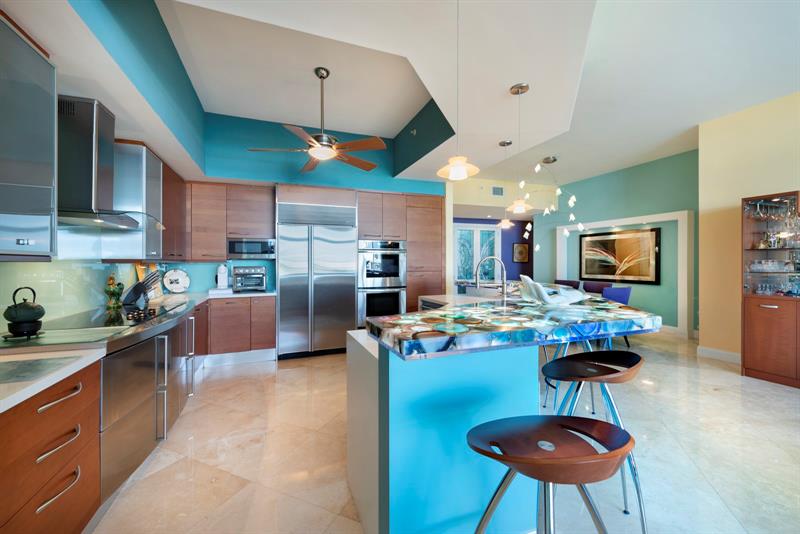 Image 16 of 47 For 701 21st Ave  502