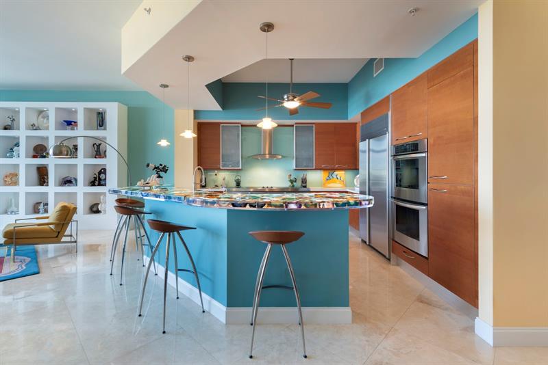 Image 21 of 47 For 701 21st Ave  502