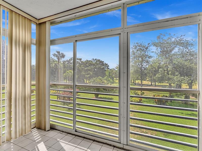 Details for 625 Oaks Dr  305, Pompano Beach, FL 33069