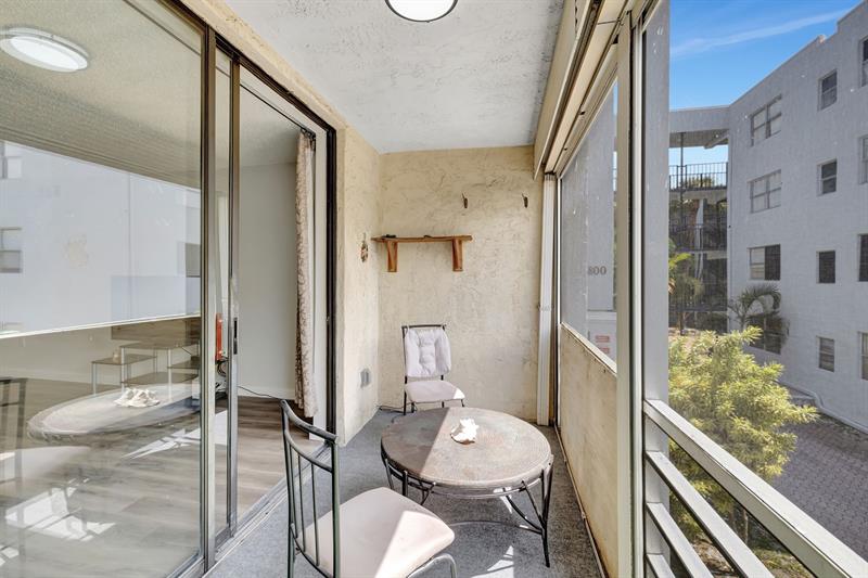 Image 26 of 29 For 2800 Somerset Drive  218j