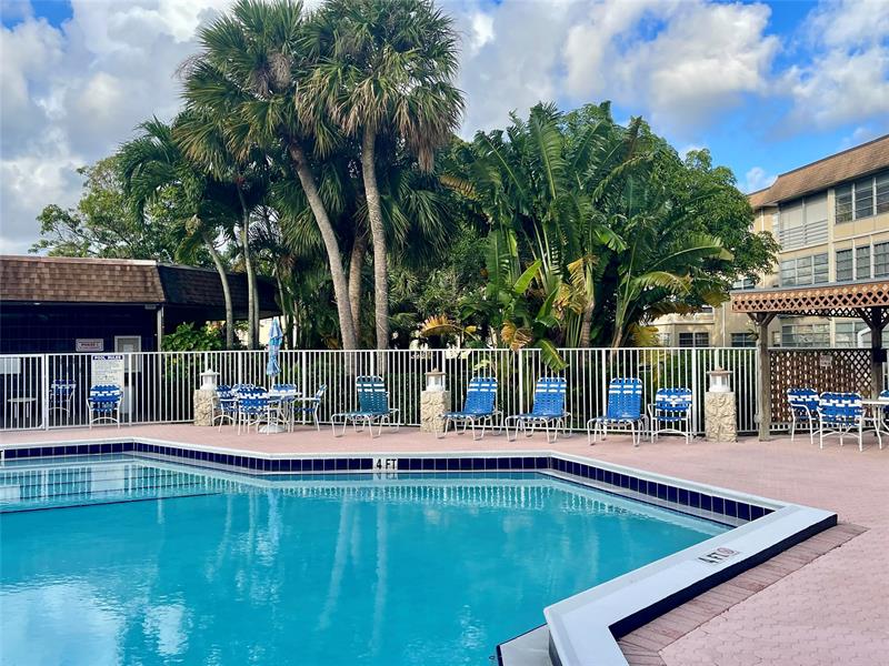 Image 34 of 38 For 5071 Oakland Park Blvd  211