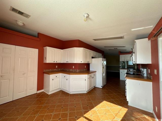 Image 6 of 28 For 7928 Meadowlark Ln