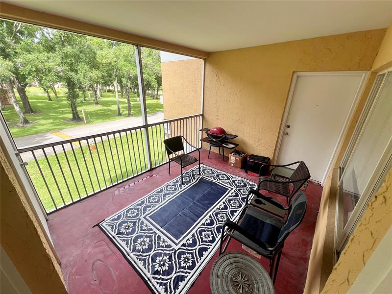 Image 10 of 15 For 2400 33rd St  1108