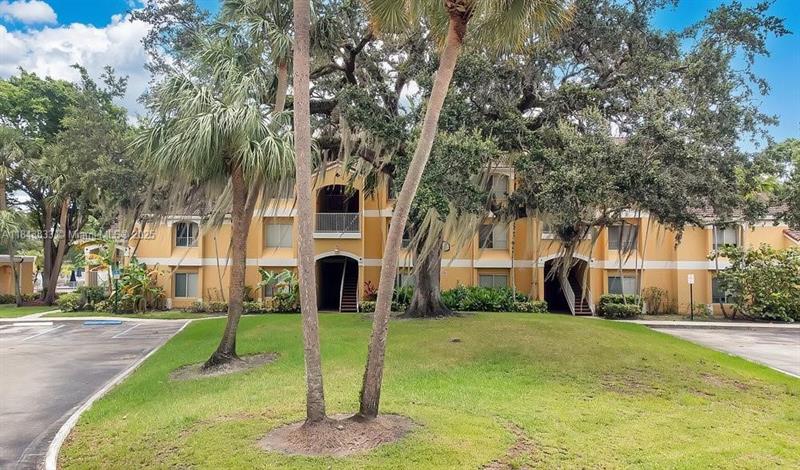 Image 15 of 15 For 2400 33rd St  1108