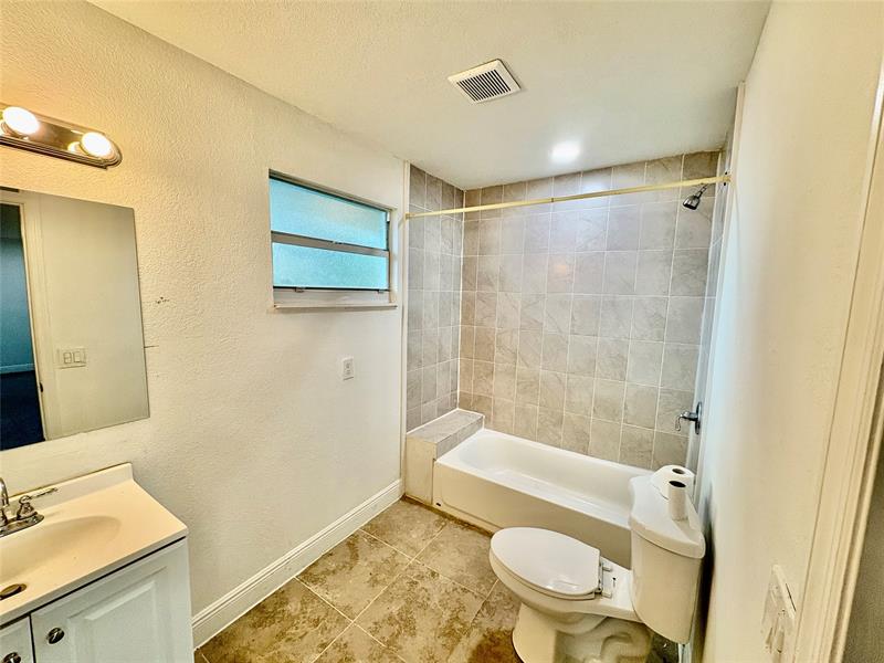 Image 18 of 23 For 730 Arizona Ave