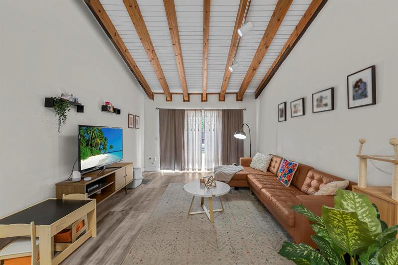 Image 11 of 31 For 10140 Phoenix Ave  10140