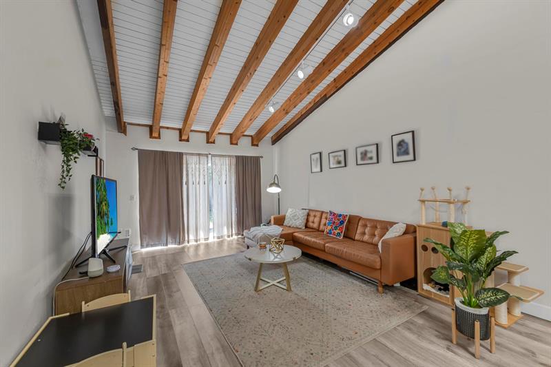 Image 12 of 31 For 10140 Phoenix Ave  10140